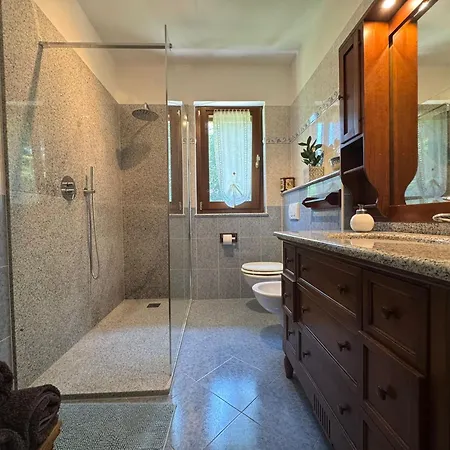 Konukevi Casa Iris 3*