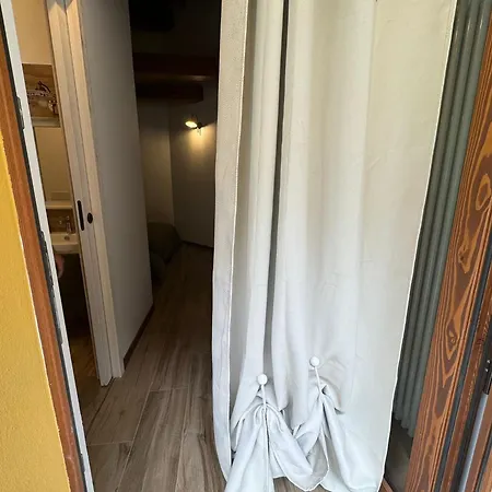 Casa Iris Πανσιόν 3*