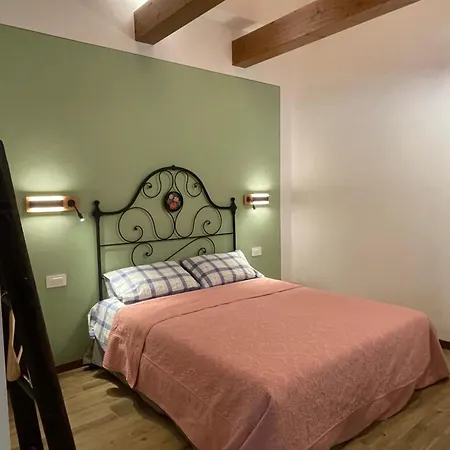 Casa Iris 3*