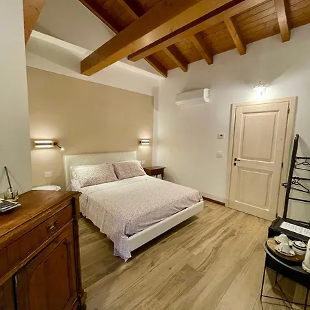 Casa Iris 招待所 3*