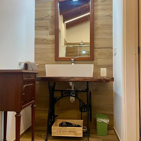 Casa Iris 招待所 奥梅尼亚