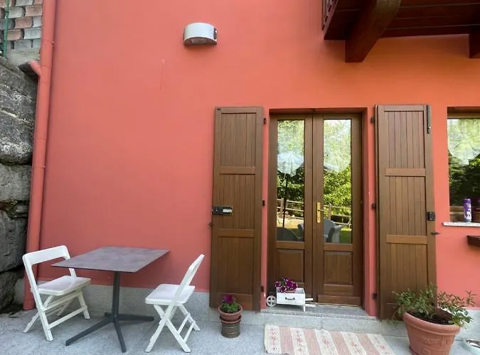 Casa Iris 3*