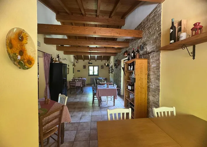 Casa Iris 3*